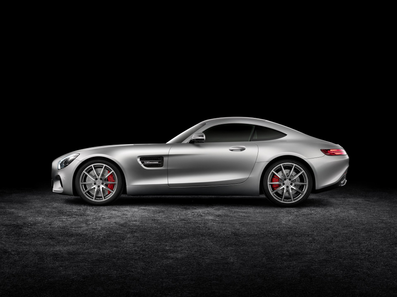 Illustration for article titled The Mercedes-AMG GT S Is A 503 HP Land Missile Aimed At Porsche